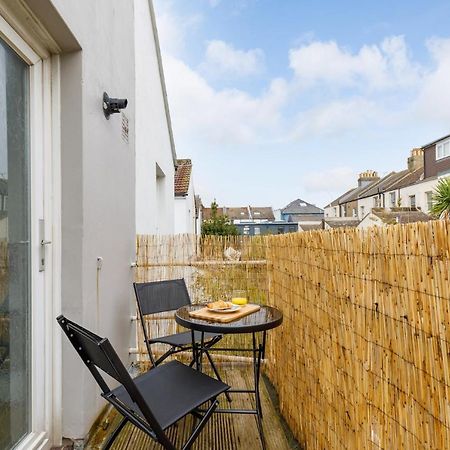 Charming 2 Bedroom Flat In Central Hove With Free Parking Exterior foto