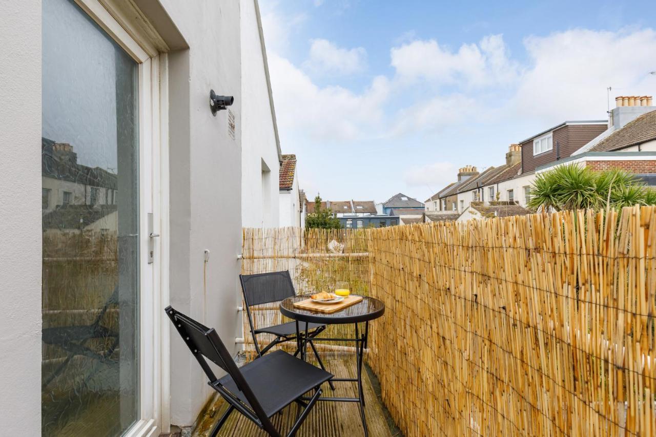 Charming 2 Bedroom Flat In Central Hove With Free Parking Exterior foto